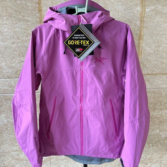 Arc'teryx Jackets & Blazers - Arcteryx Beta Series Beta LT JacketHooded Hardshell Jacket, Size M